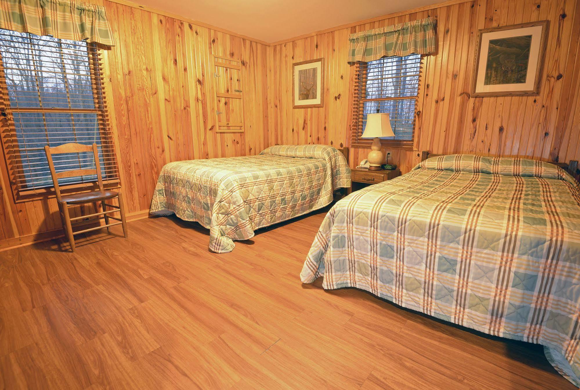 Lake Cumberland State Resort Park Jamestown Exterior foto